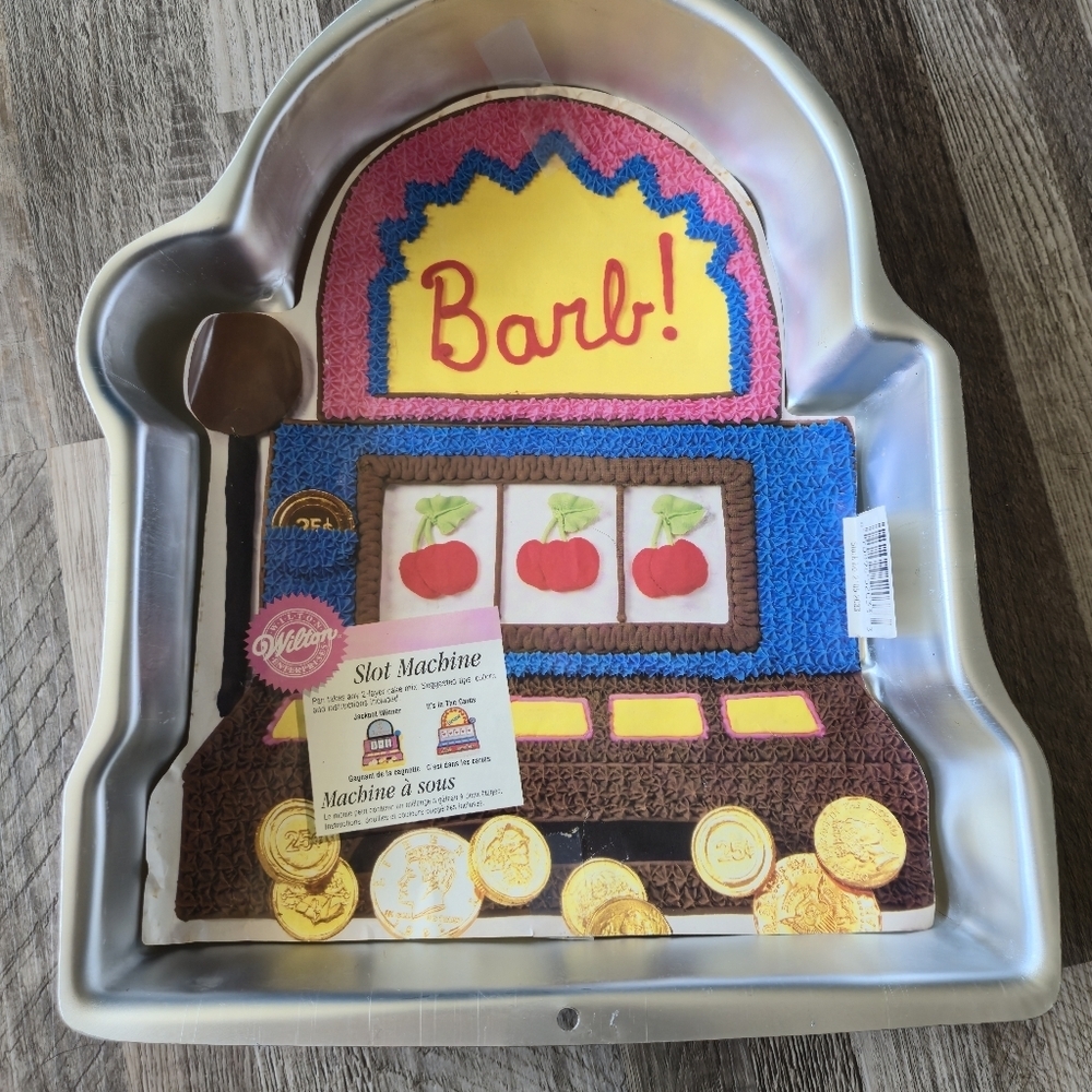 Wilton 1998 Vintage Vegas Jackpot Birthday Cake Pan Aluminum